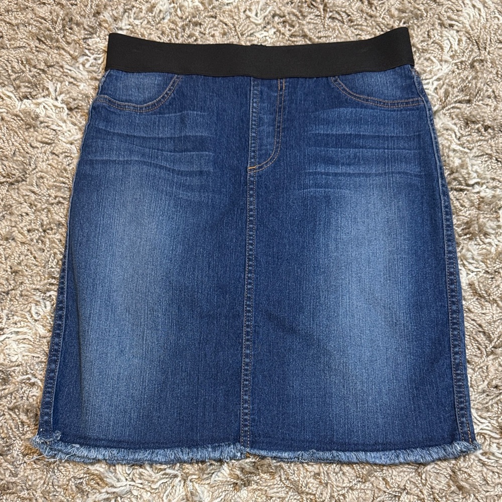 Karen Kane Pull On Denim Pencil Skirt size 10